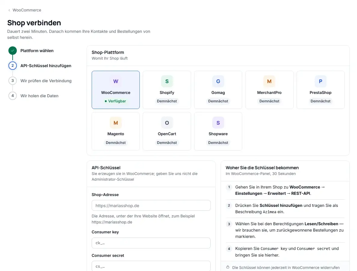 Der Verbindungsbildschirm in Azimea: WooCommerce verfügbar, die anderen Plattformen als „In Kürze“ markiert, und die Schritte für die API-Schlüssel