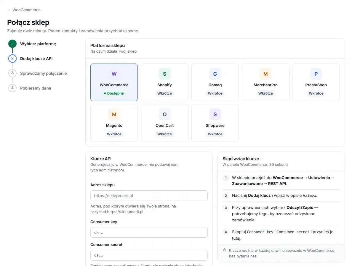 Ekran podłączania w Azimea: WooCommerce dostępne, pozostałe platformy oznaczone „Wkrótce” i kroki do kluczy API